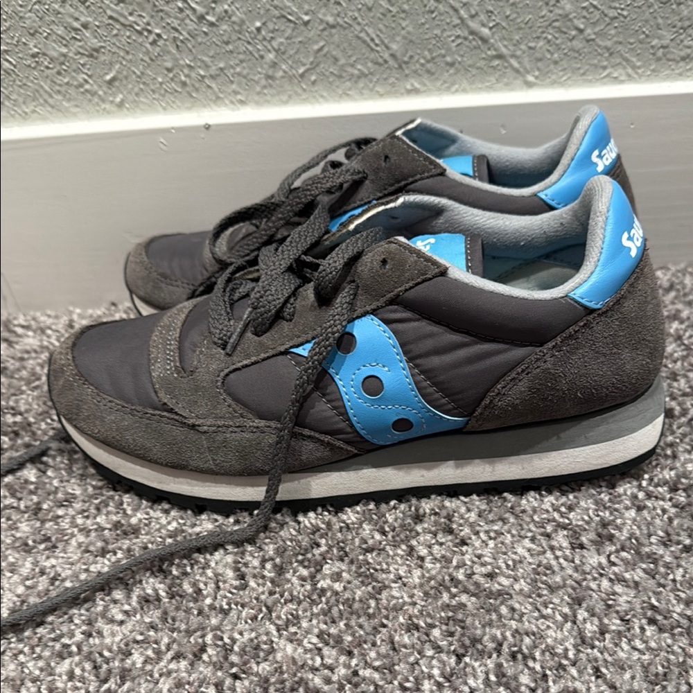 Saucony Women’s Gray and Blue Sneakers